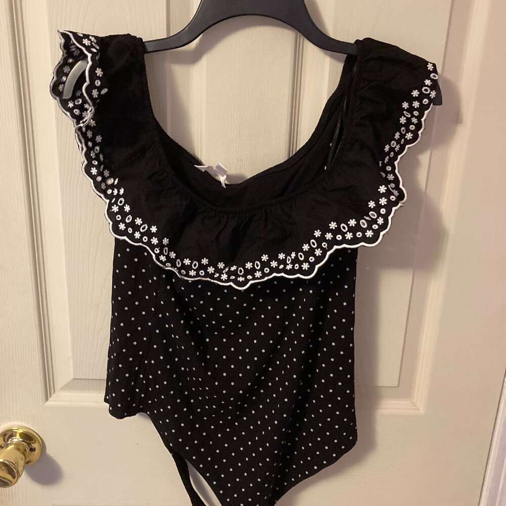 Lauren Conrad Ruffled Body Suit Size Large